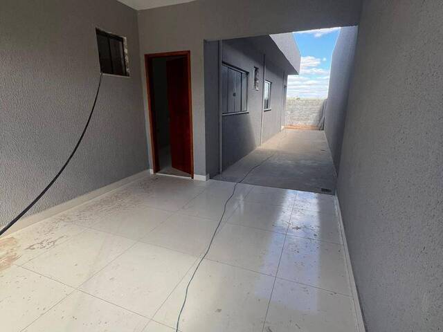 Casa para Venda em Aparecida de Goiânia - 3