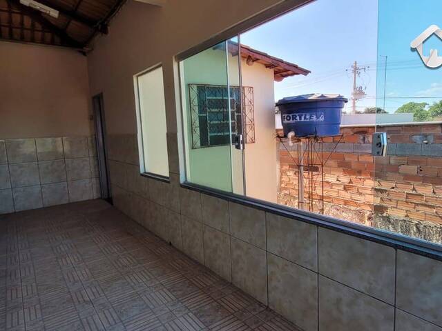 #30 - Sobrado para Venda em Aparecida de Goiânia - GO - 3