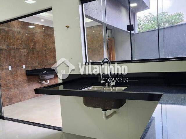 Casa para Venda em Aparecida de Goiânia - 5