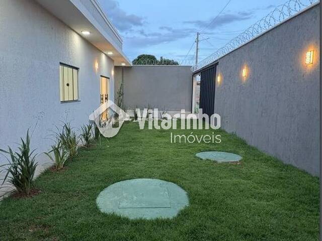 Casa para Venda em Aparecida de Goiânia - 2