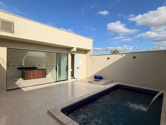 Casa para Venda em Aparecida de Goiânia - 5