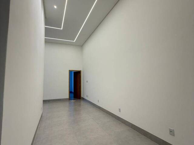 #102 - Casa para Venda em Aparecida de Goiânia - GO - 3