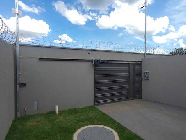 #108 - Casa para Venda em Aparecida de Goiânia - GO - 2