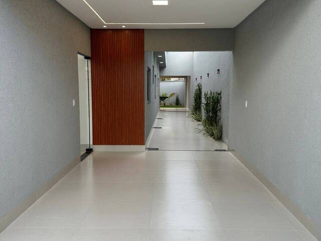 Casa para Venda em Aparecida de Goiânia - 2