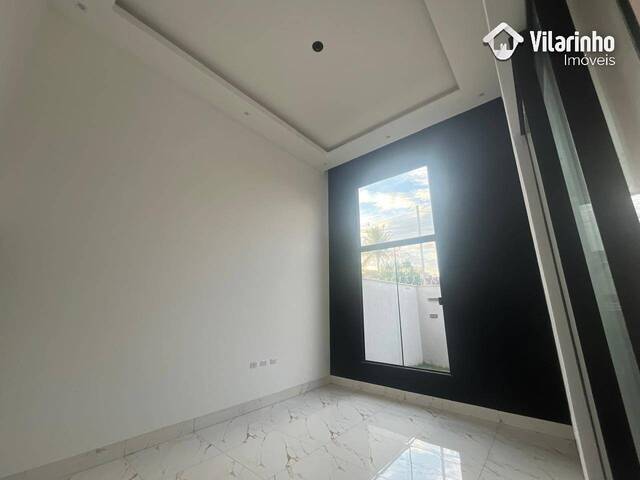 Casa para Venda em Aparecida de Goiânia - 2