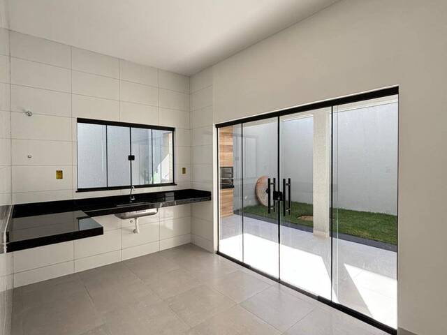 Casa para Venda em Aparecida de Goiânia - 5