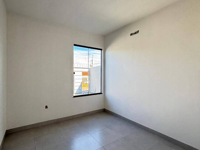 Casa para Venda em Aparecida de Goiânia - 3