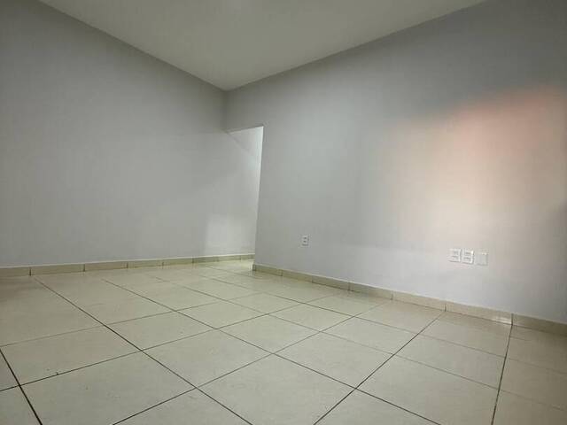 Casa para Venda em Aparecida de Goiânia - 4