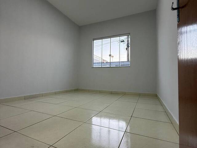 Casa para Venda em Aparecida de Goiânia - 3