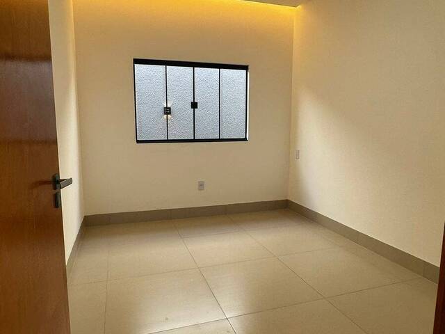Casa para Venda em Aparecida de Goiânia - 3